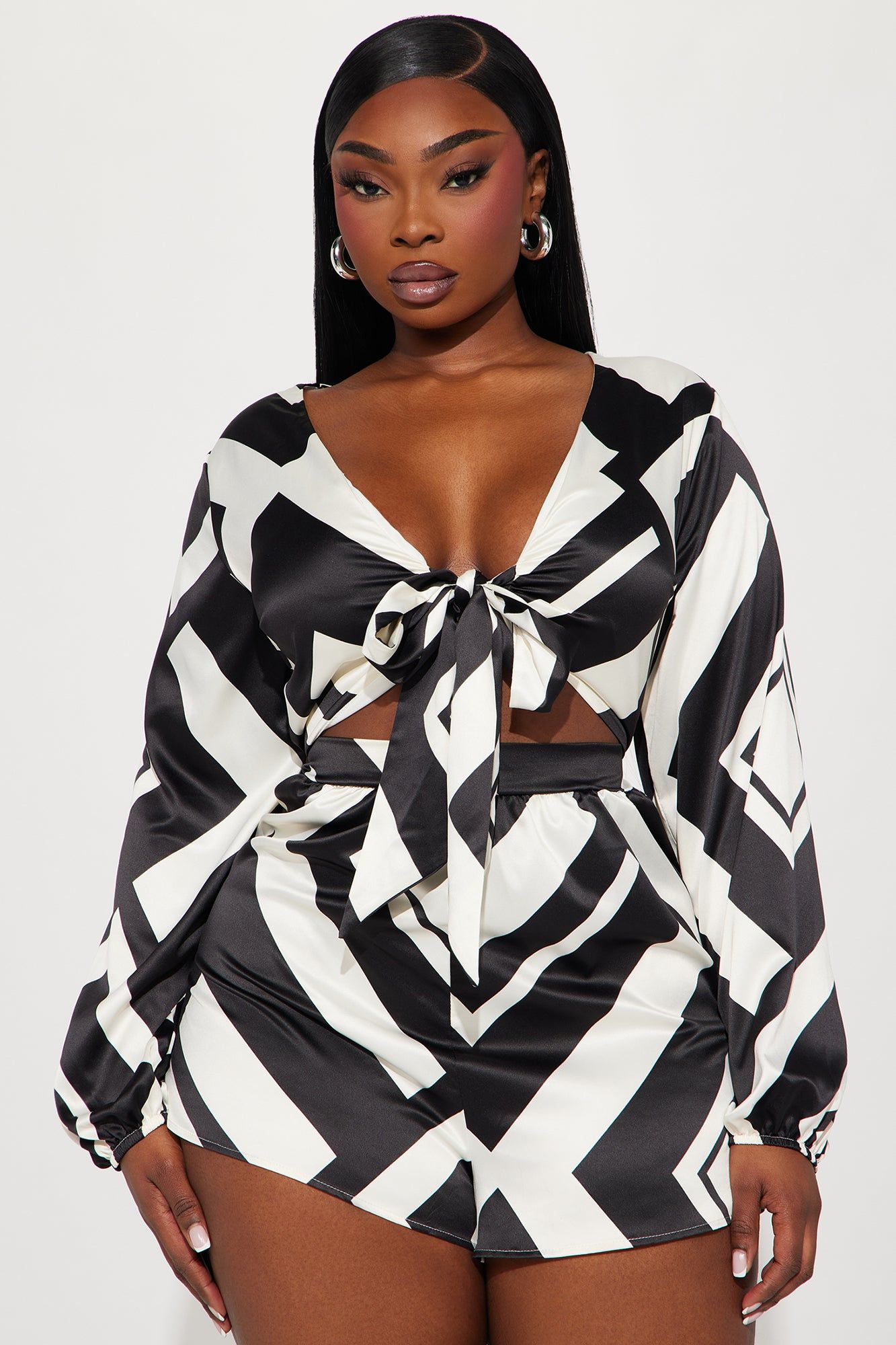 Satisfy Me Romper - Black/White sold by Fashion Nova product image thumbnail 5