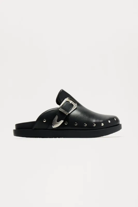 No Compromise Buckle Slides - Black sold by Fashion Nova