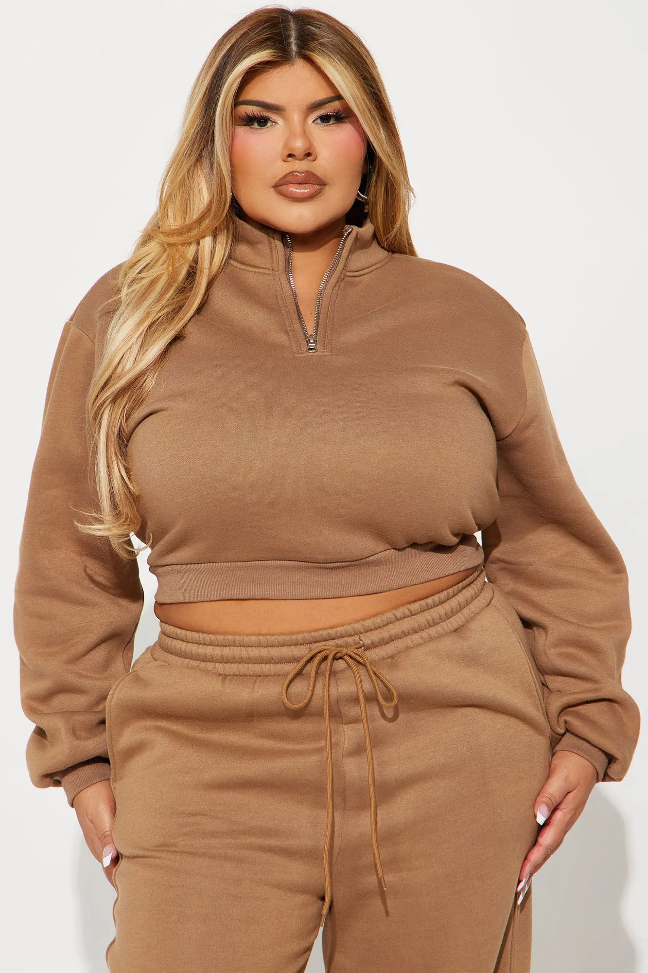 Daniela Super Soft Fleece Pant Set - Mocha sold by Fashion Nova product image thumbnail 5