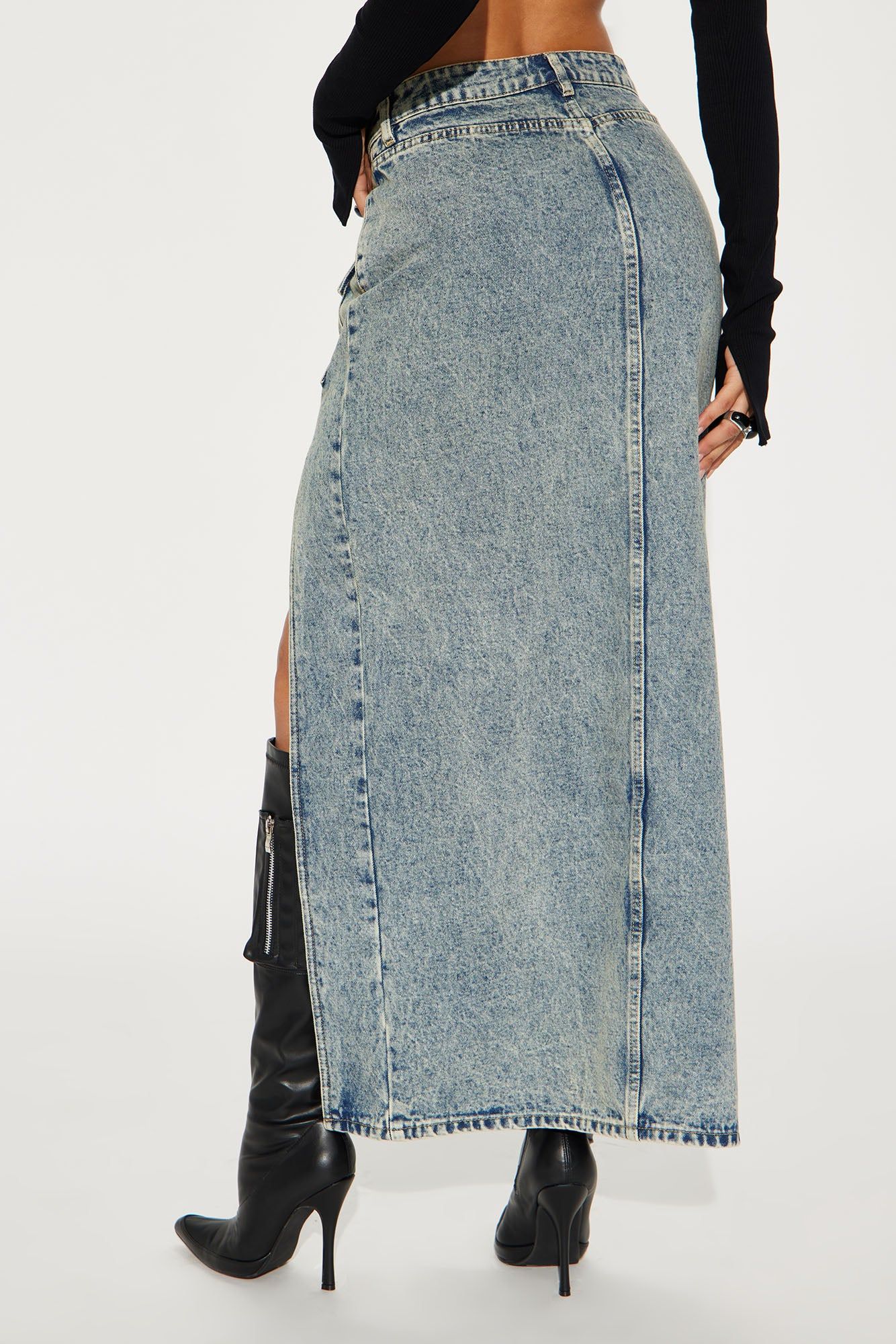 Truth or Dare Side Slit Maxi Skirt - Medium Blue Wash sold by Fashion Nova product image thumbnail 3