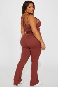 Workout Partner Active Set - Brown sold by Fashion Nova
