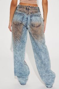 Left On Read Straight Leg Jeans - Medium Wash sold by Fashion Nova