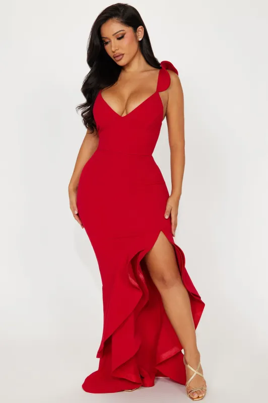 Romantic Date Nights Maxi Dress - Red sold by Fashion Nova