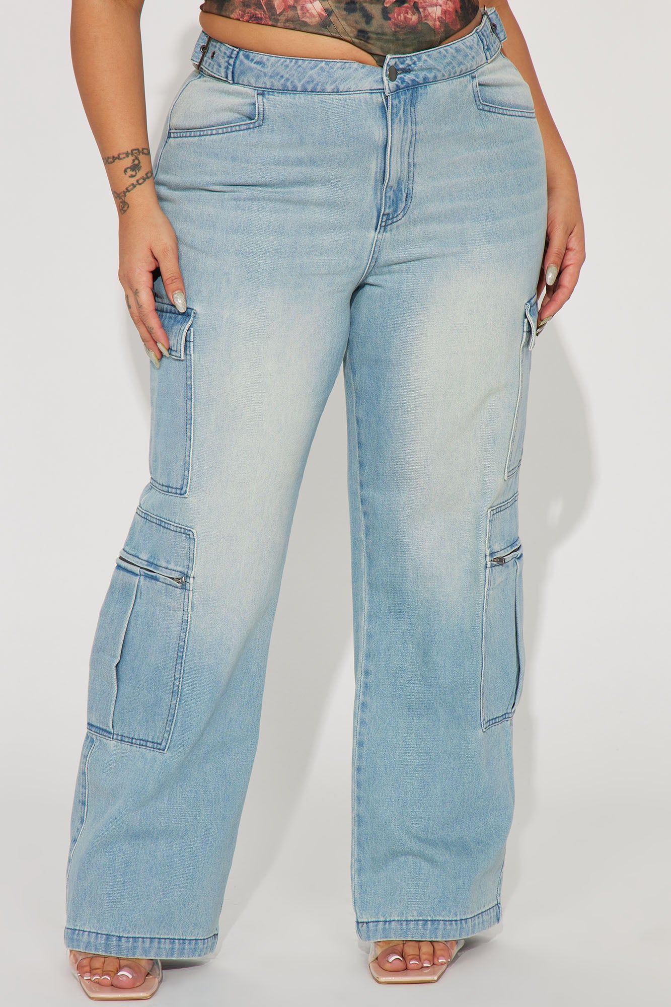 Just Once Tinted Baggy Cargo Jeans - Light Wash sold by Fashion Nova product image thumbnail 5