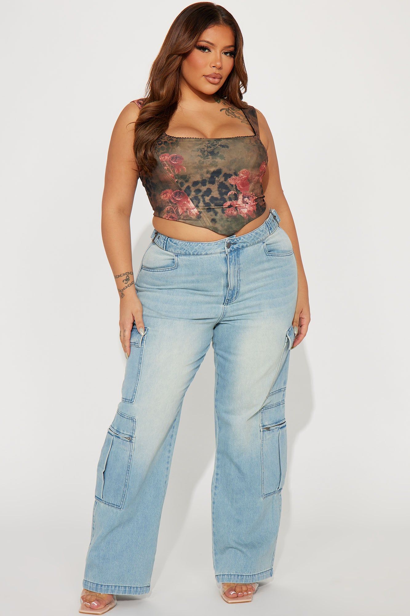 Just Once Tinted Baggy Cargo Jeans - Light Wash sold by Fashion Nova product image thumbnail 4