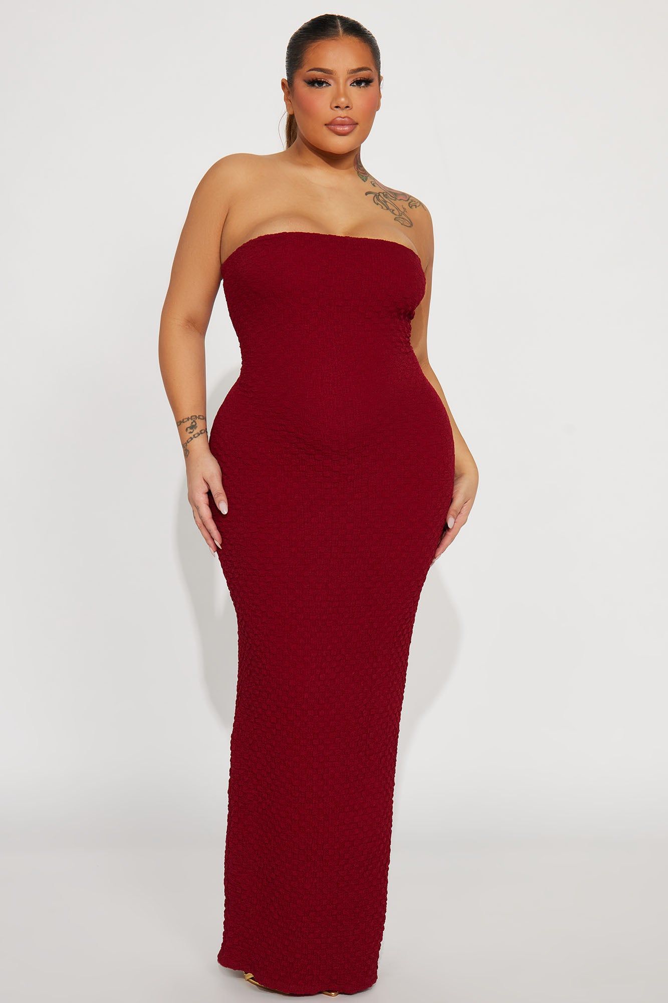 Allison Textured Maxi Dress - Red sold by Fashion Nova product image thumbnail 4
