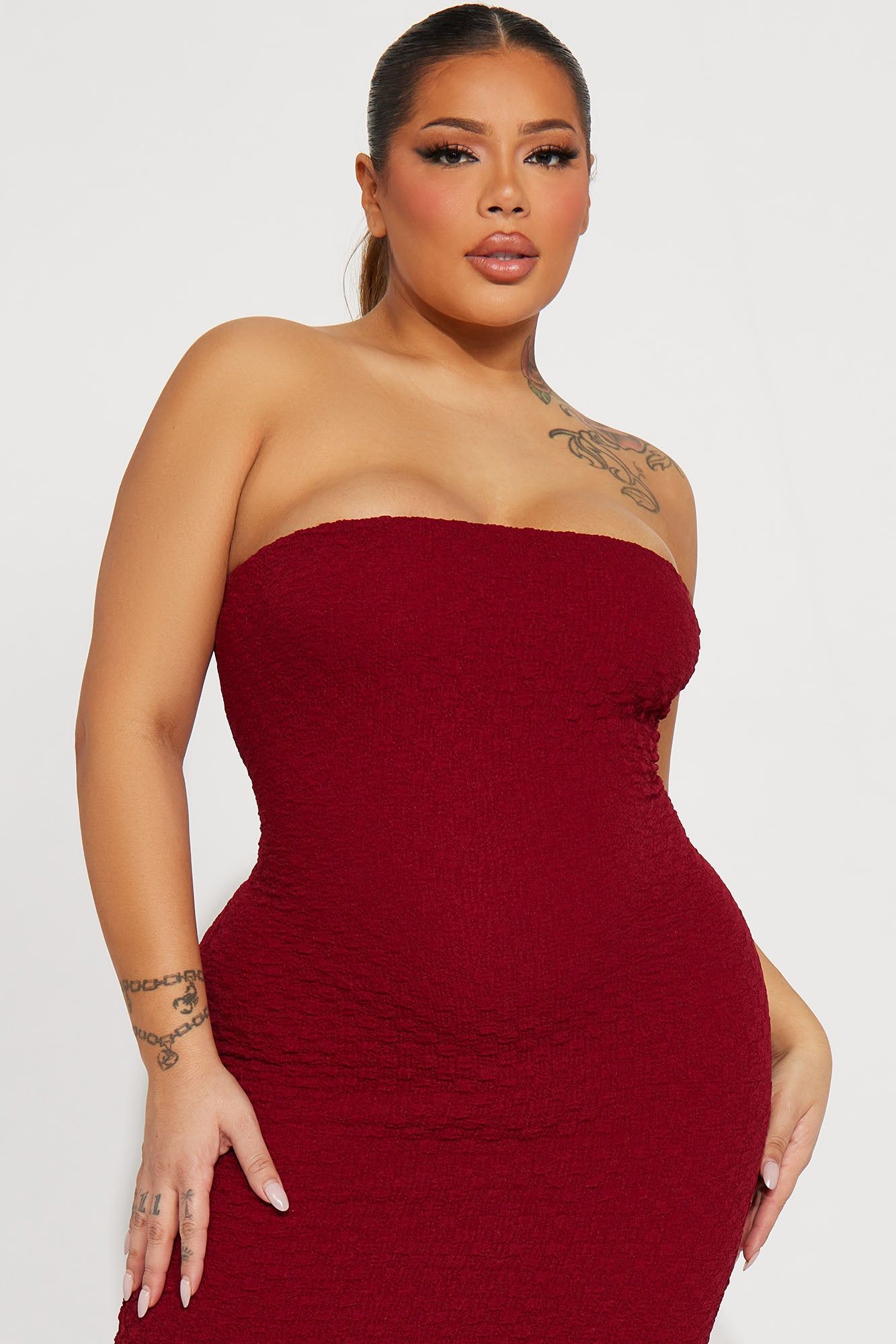Allison Textured Maxi Dress - Red sold by Fashion Nova product image thumbnail 5