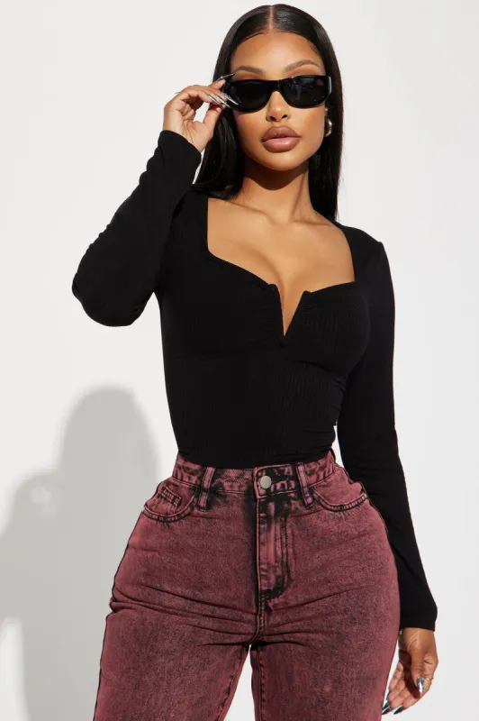 Anaya Ribbed Top - Black sold by Fashion Nova