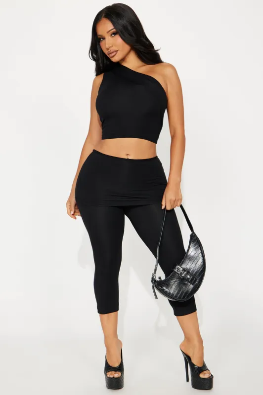Kylina Capri Set - Black sold by Fashion Nova