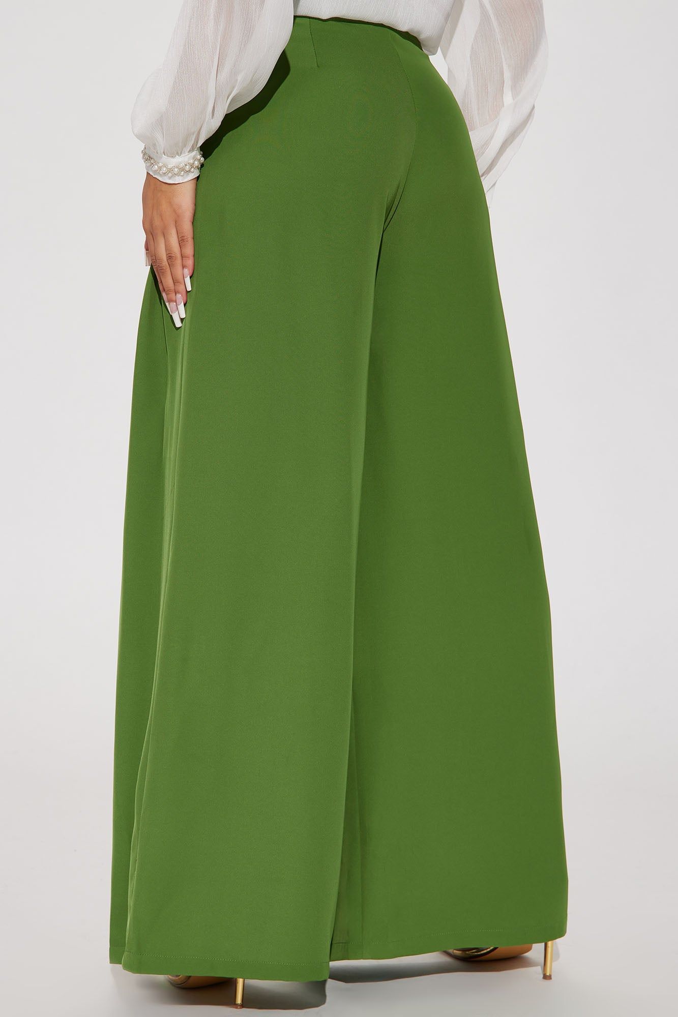 Got That Feeling Pleated Trouser - Green sold by Fashion Nova product image thumbnail 3