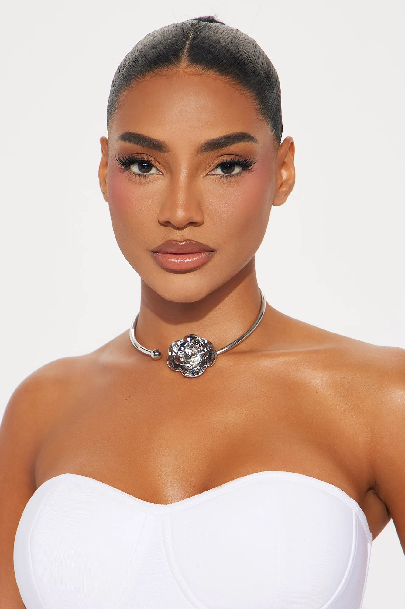 Rosetta Stone Choker - Silver sold by Fashion Nova product image thumbnail 2