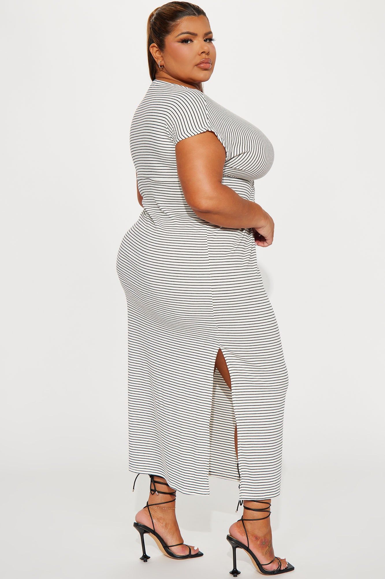 Megan Twist Front Maxi Dress - Black/White sold by Fashion Nova product image thumbnail 6
