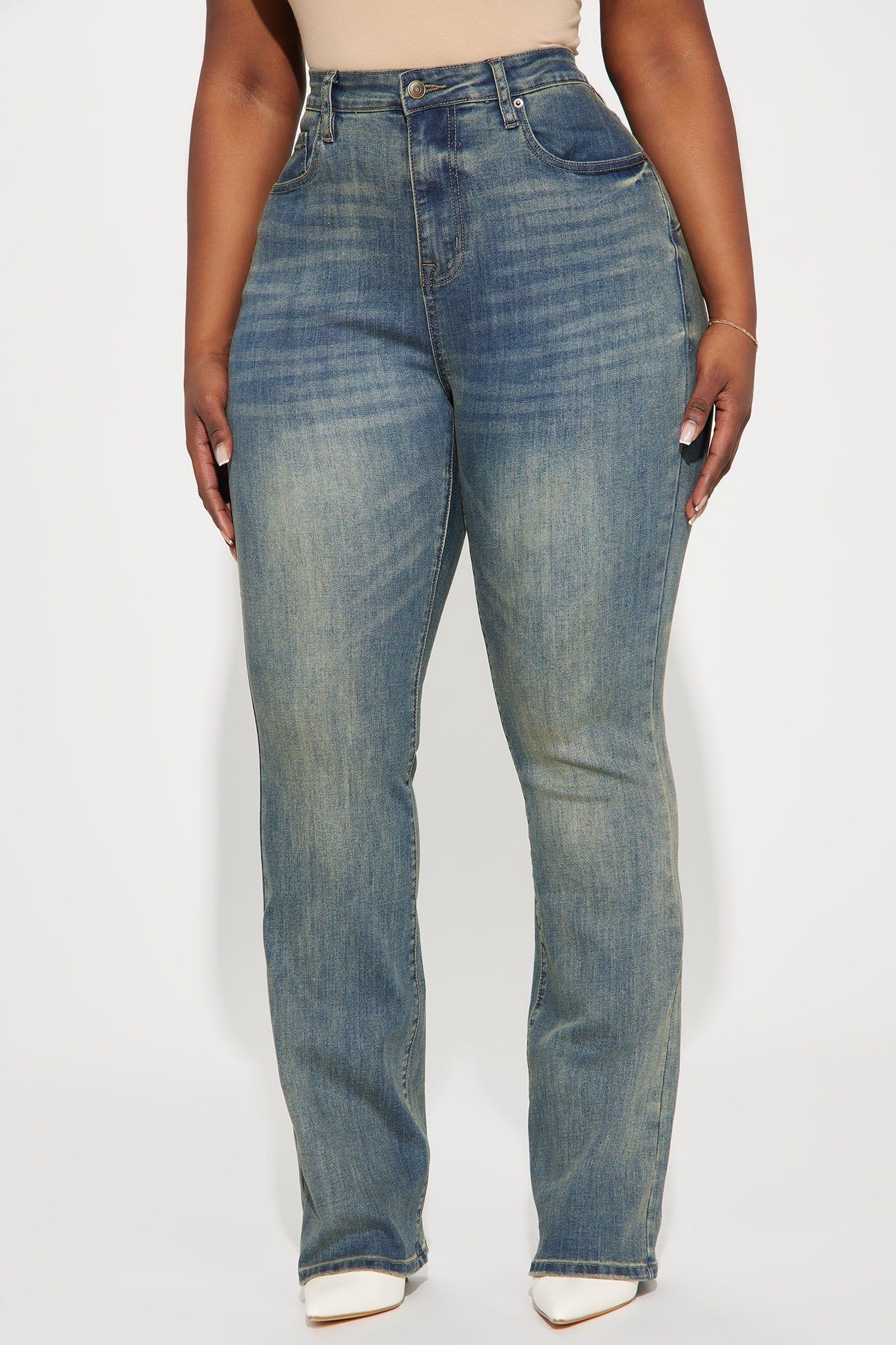 Vera Sculpting Stretch Bootcut Jeans - Medium Wash sold by Fashion Nova product image thumbnail 5