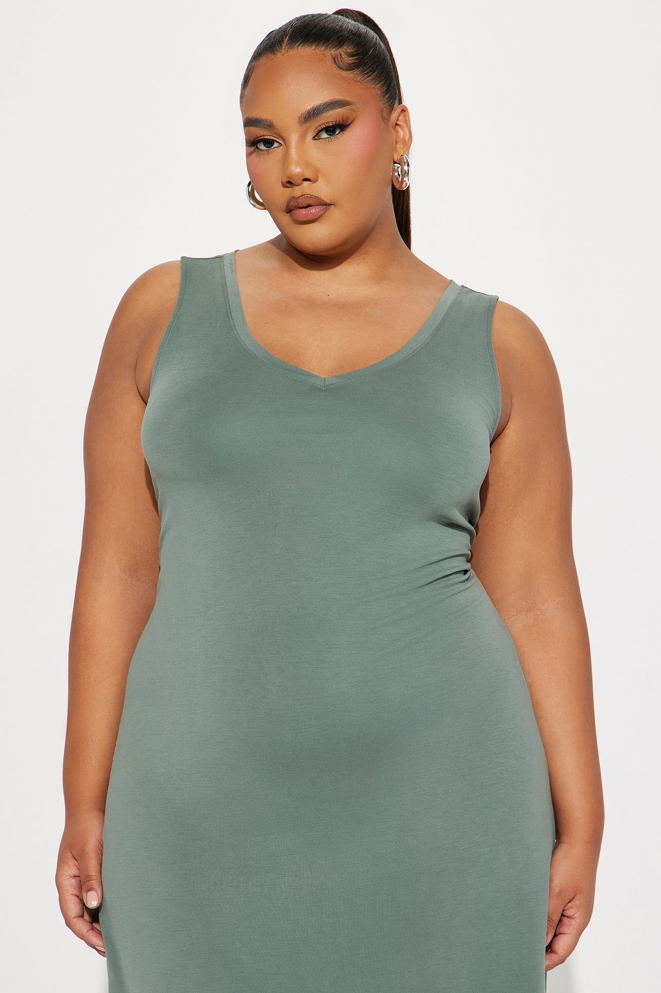 Aria Maxi Dress - Green sold by Fashion Nova product image thumbnail 5
