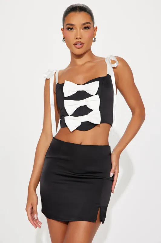 Perfect Gift Satin Skirt Set - Black/White sold by Fashion Nova