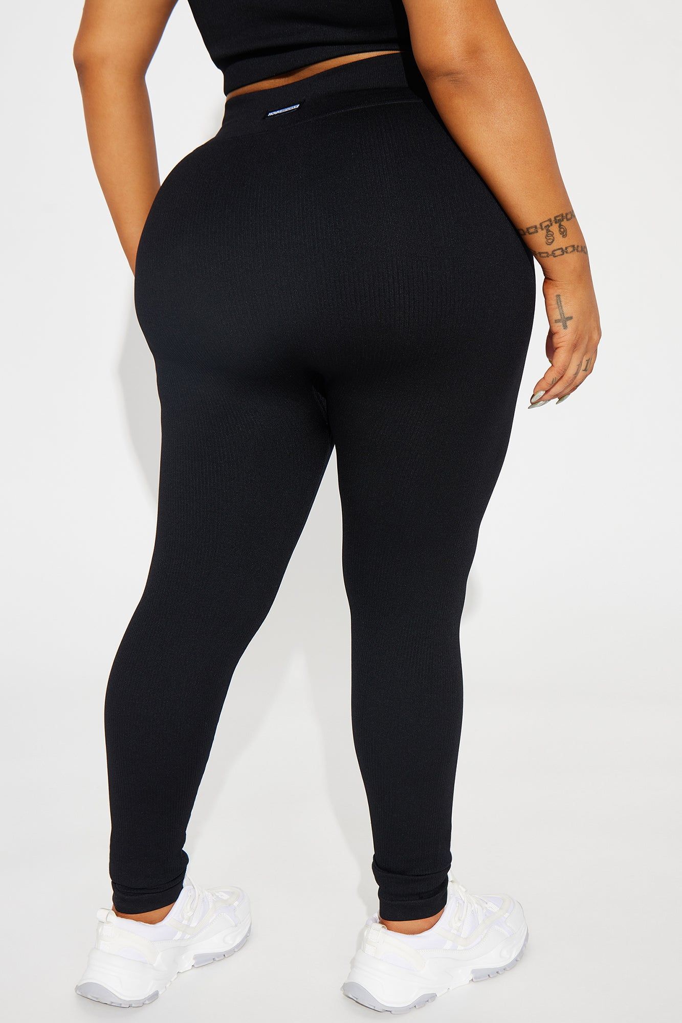 Namaste Seamless Active Leggings - Black sold by Fashion Nova product image thumbnail 7