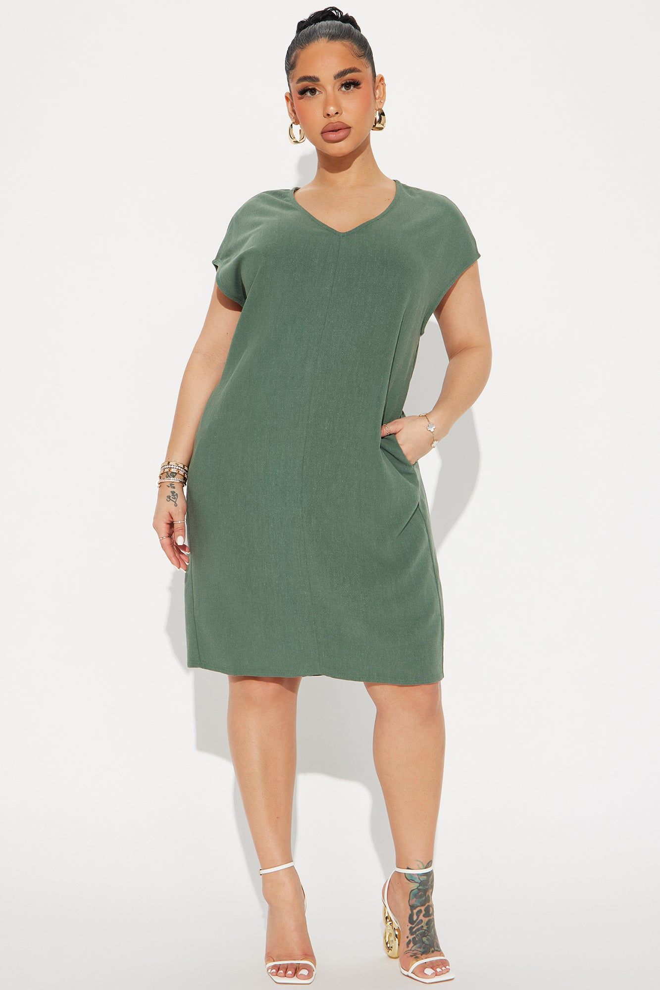 Nadene T-shirt Midi Dress - Green sold by Fashion Nova