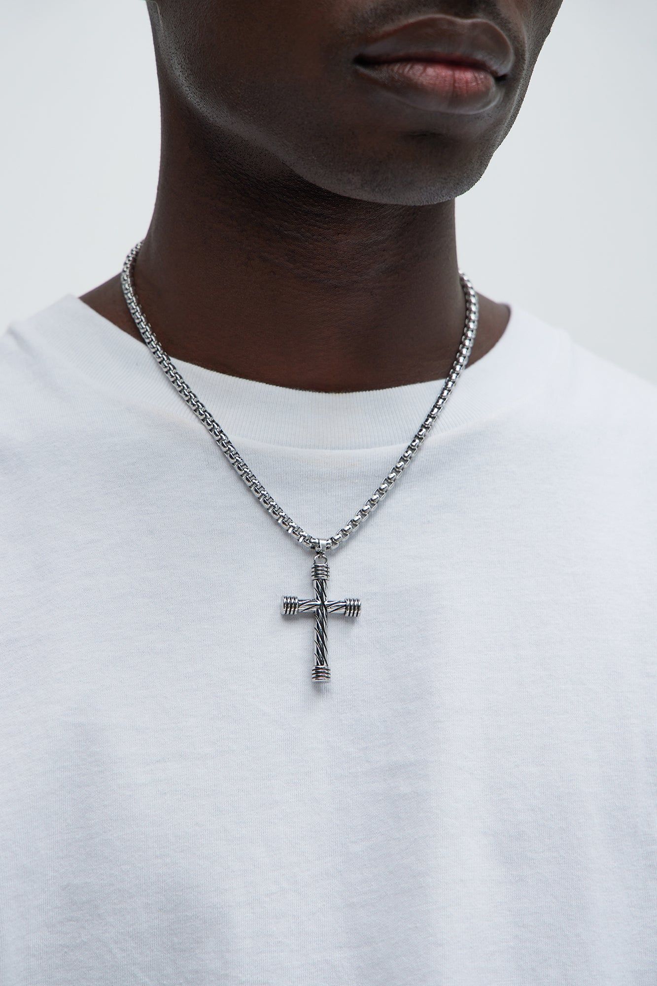 Found The Light Chain Necklace - Silver sold by Fashion Nova product image thumbnail 4