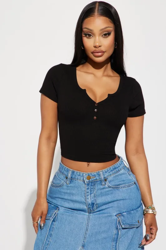 Gina Ribbed Top - Black sold by Fashion Nova