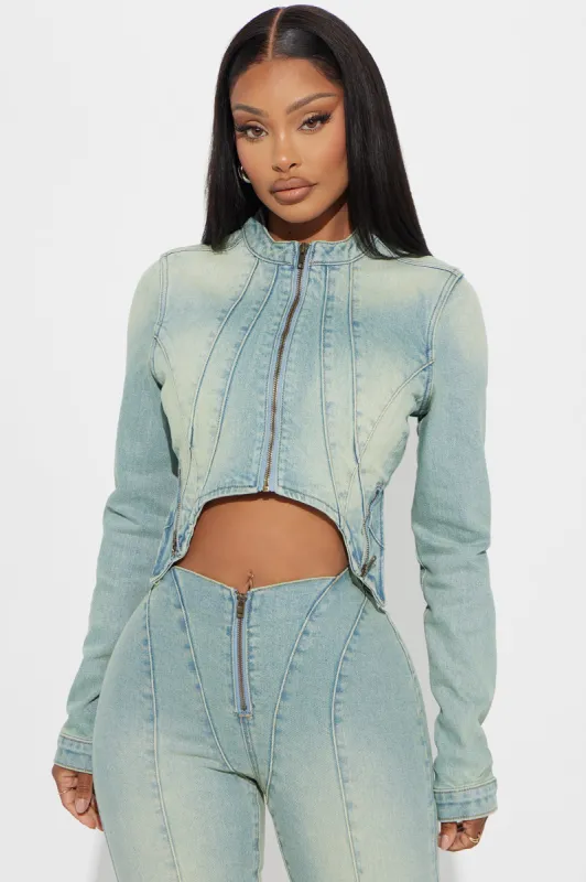 She's A Stunner Denim Jacket - Vintage Wash sold by Fashion Nova
