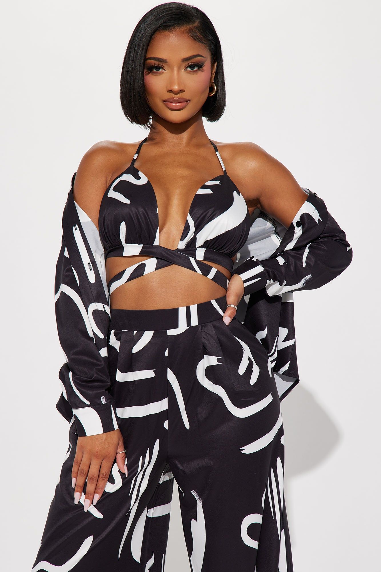 Weekend Vacay 3 Piece Pant Set - Black/combo sold by Fashion Nova product image thumbnail 2