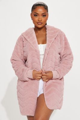 Living In It Chevron Plush Faux Fur Robe - Pink made by Fashion Nova
