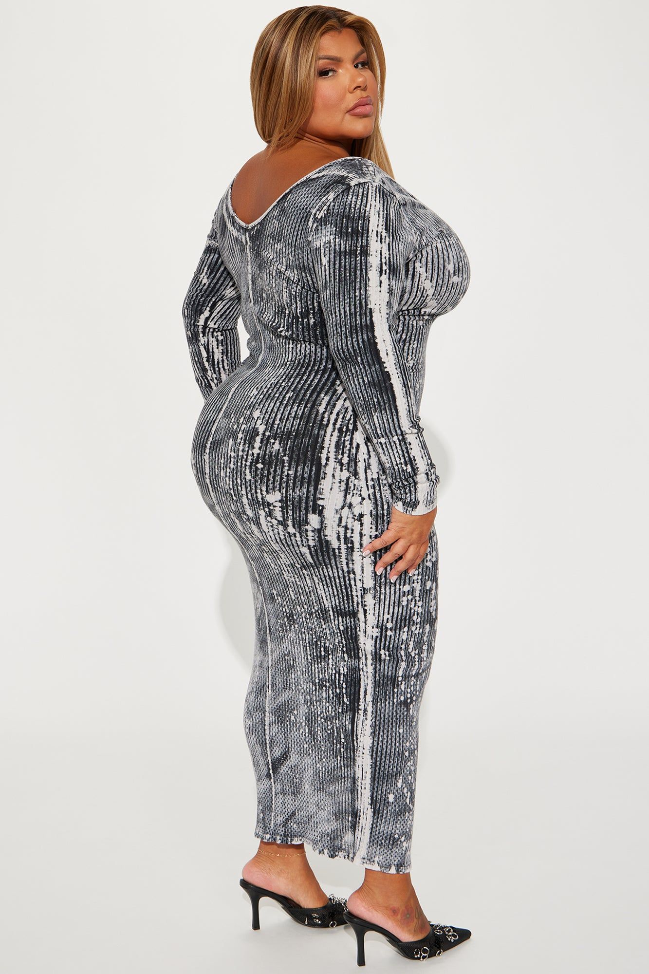 Rebecca Printed Midi Dress - Black/White sold by Fashion Nova product image thumbnail 6