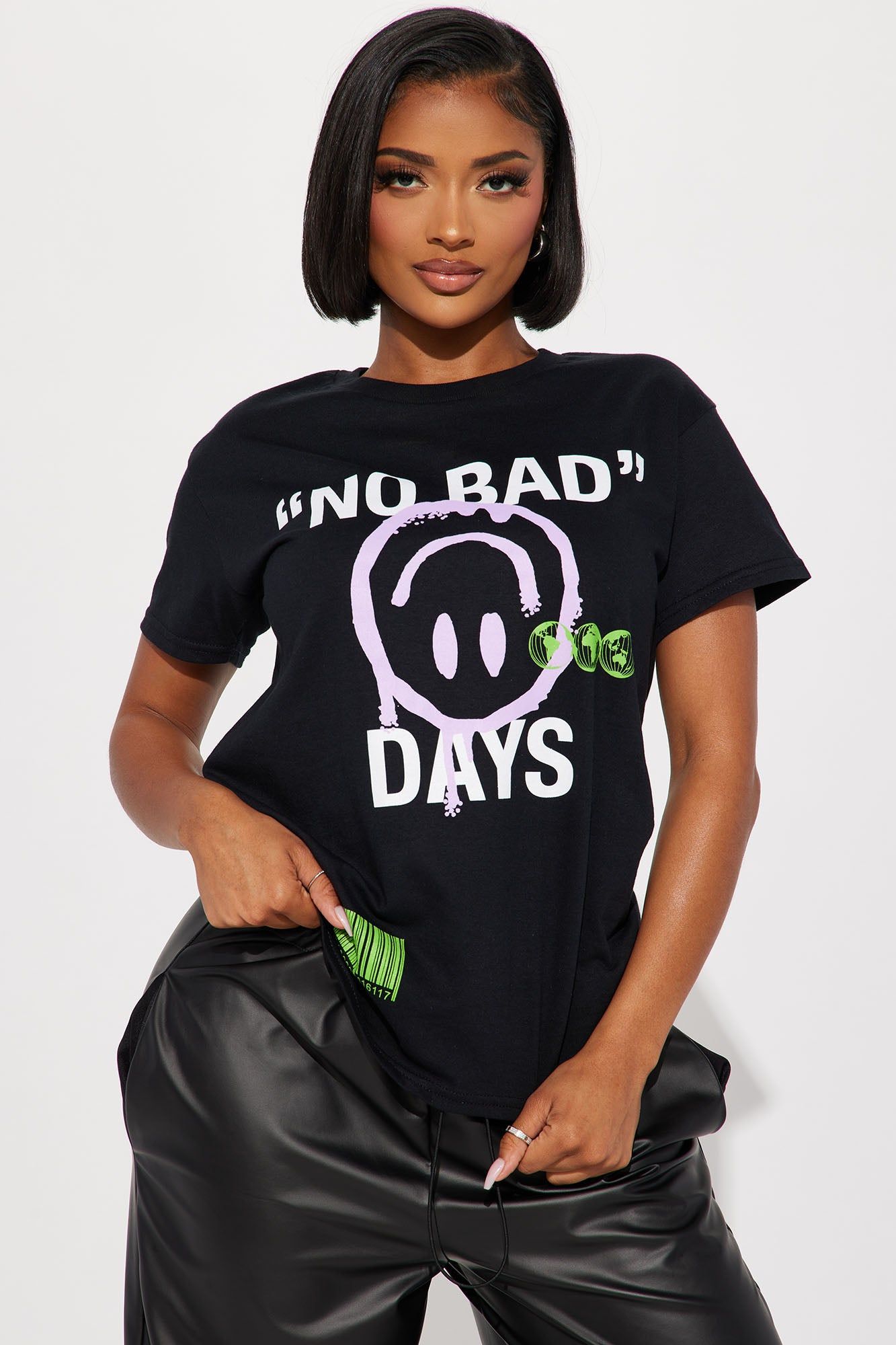 No Bad Days Smiley Graphic Tee - Black sold by Fashion Nova