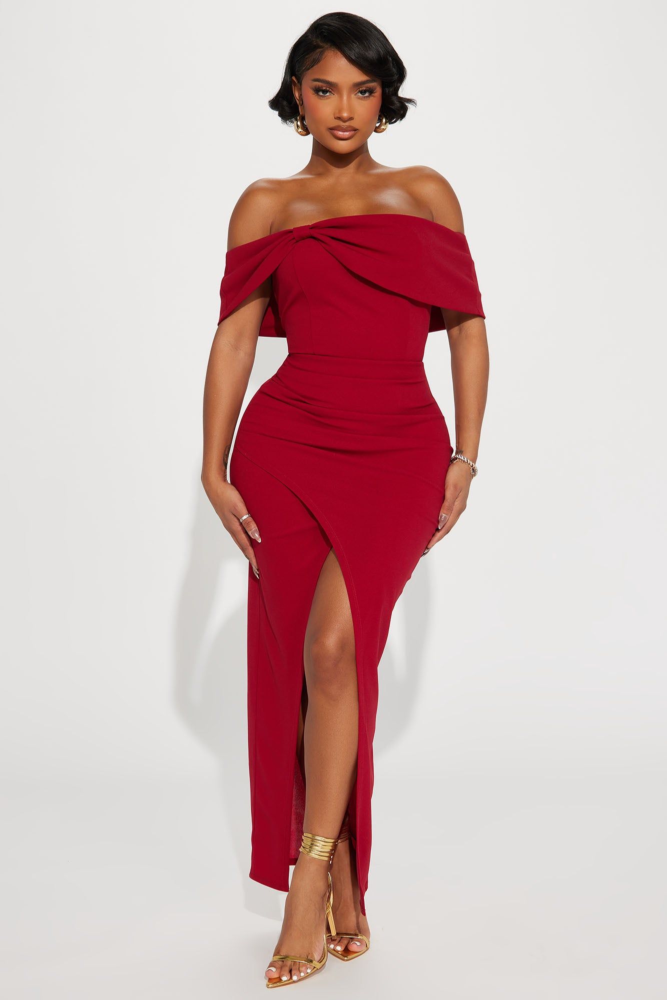 Sofia Off Shoulder Maxi Dress - Red sold by Fashion Nova
