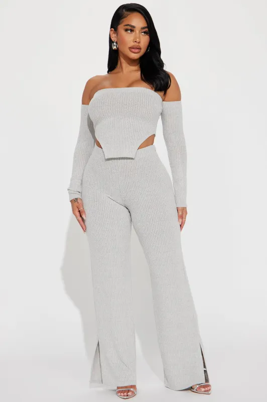 Bianka Hacci Pant Set - Heather Grey sold by Fashion Nova