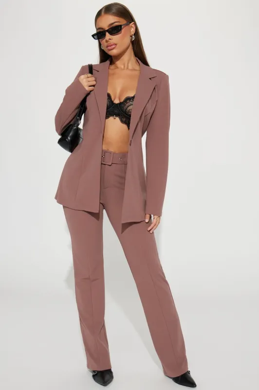 True Leader Blazer Pant Set - Mocha sold by Fashion Nova