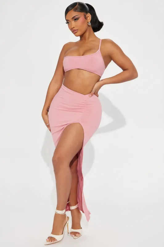 Jodie Snatched Top - Mauve sold by Fashion Nova