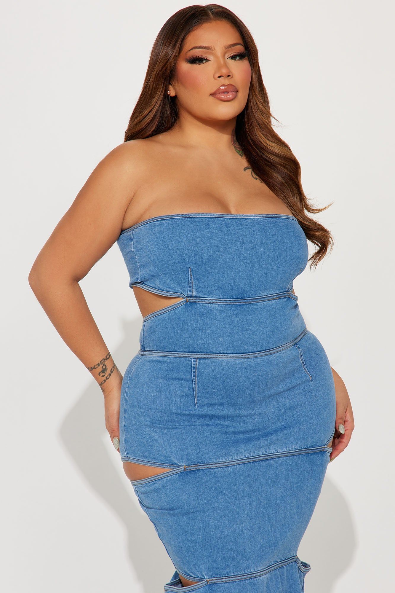 Raya Denim Maxi Dress - Denim sold by Fashion Nova product image thumbnail 5