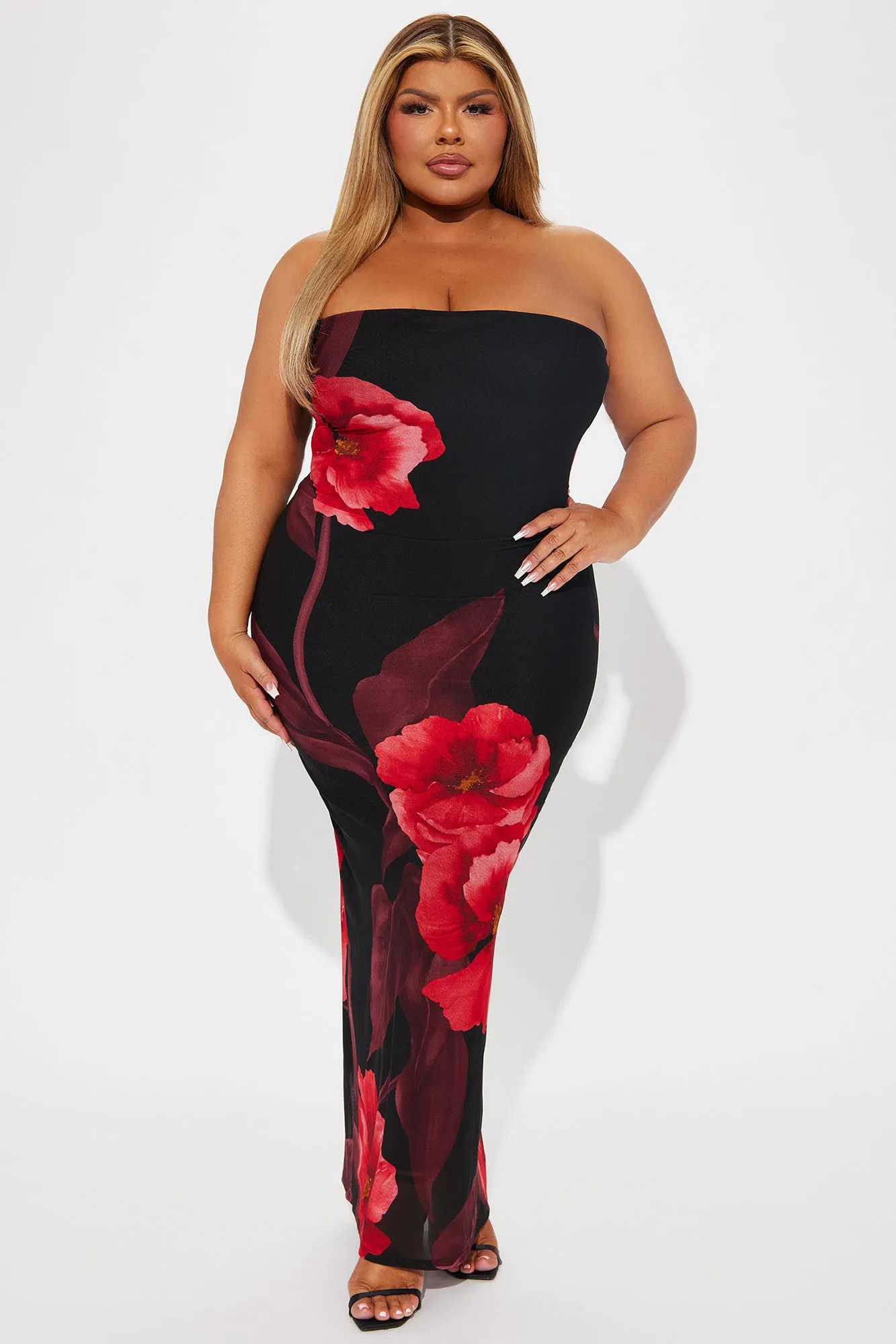 Anabelle Mesh Maxi Dress - Black/Red sold by Fashion Nova product image thumbnail 4