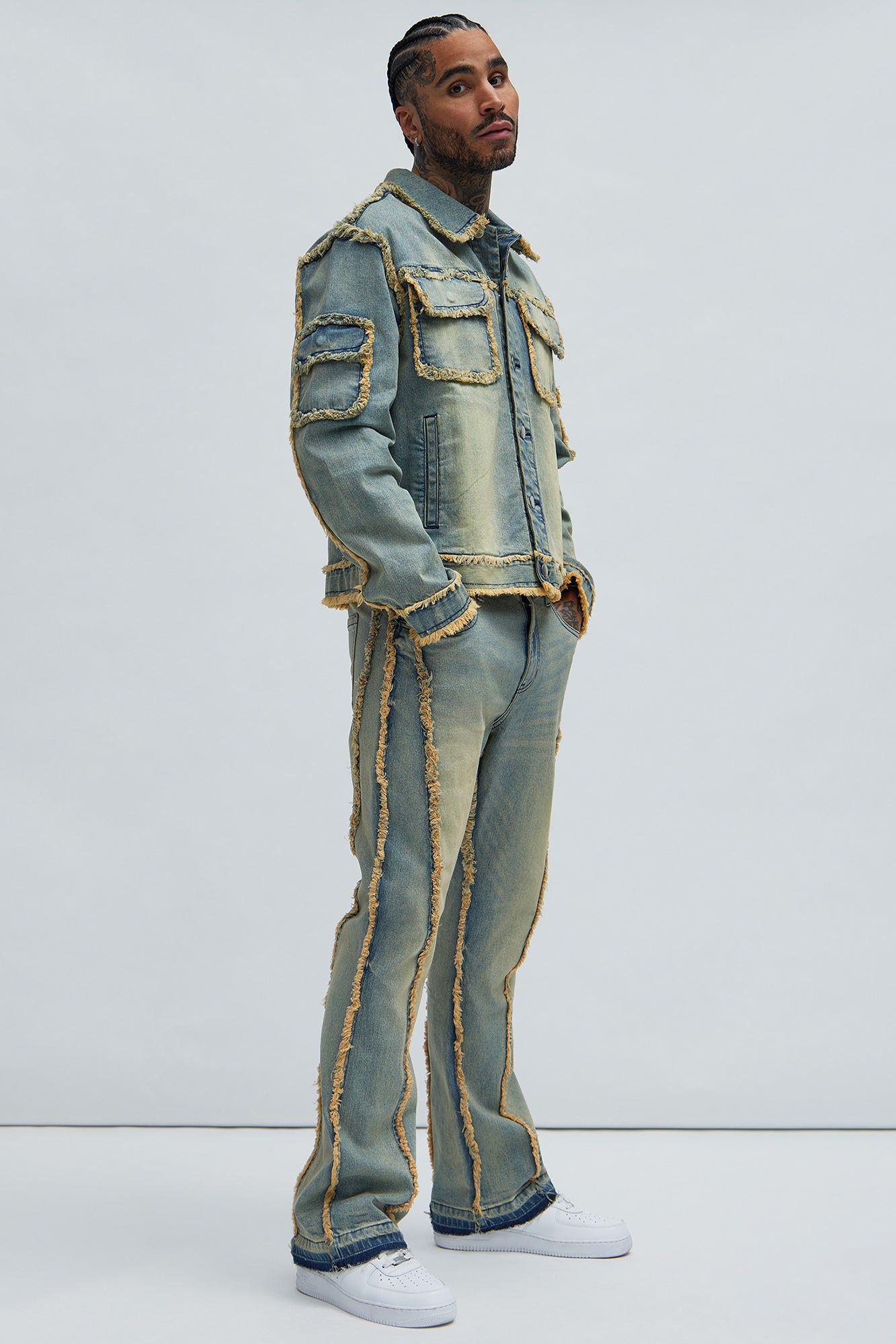 Nazca Frayed Trucker Jacket - Vintage Blue Wash sold by Fashion Nova product image thumbnail 2