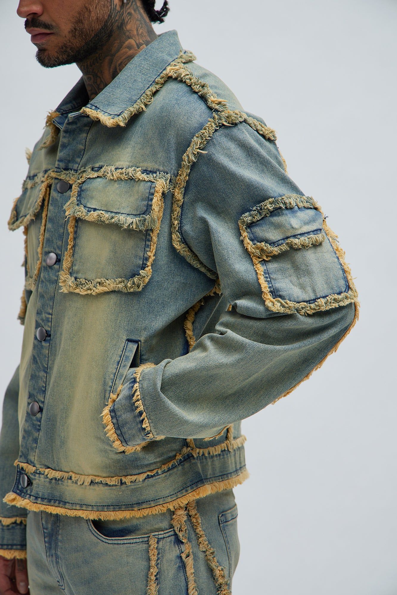 Nazca Frayed Trucker Jacket - Vintage Blue Wash sold by Fashion Nova product image thumbnail 3