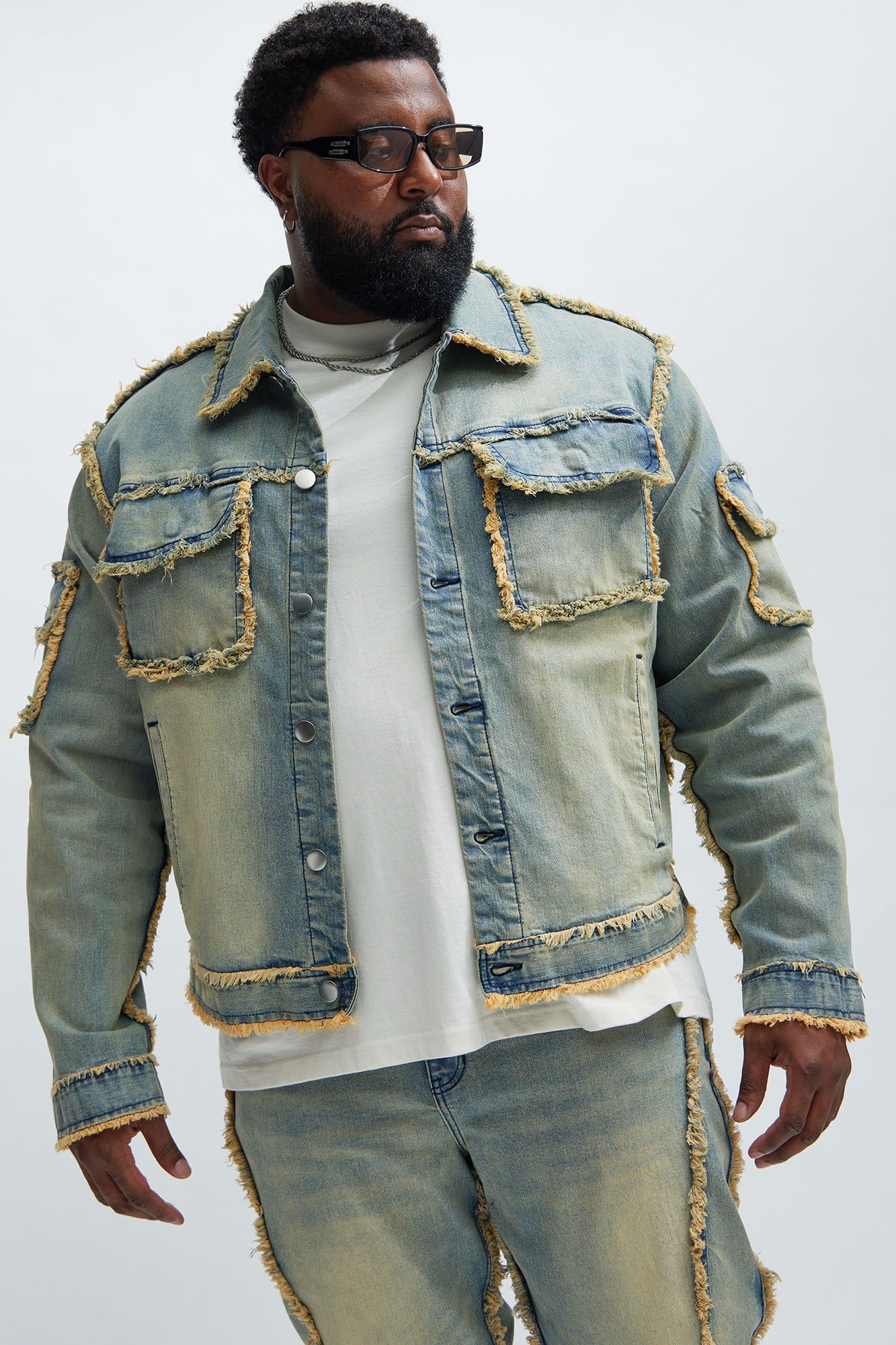 Nazca Frayed Trucker Jacket - Vintage Blue Wash sold by Fashion Nova product image thumbnail 5