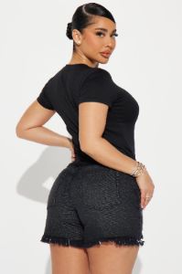 Aria Crew Neck Tee - Black sold by Fashion Nova