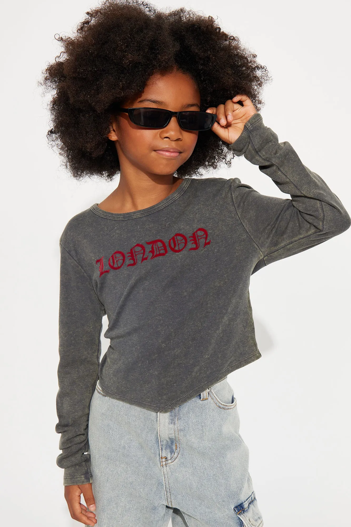 Mini Reppin London Tee - Charcoal sold by Fashion Nova