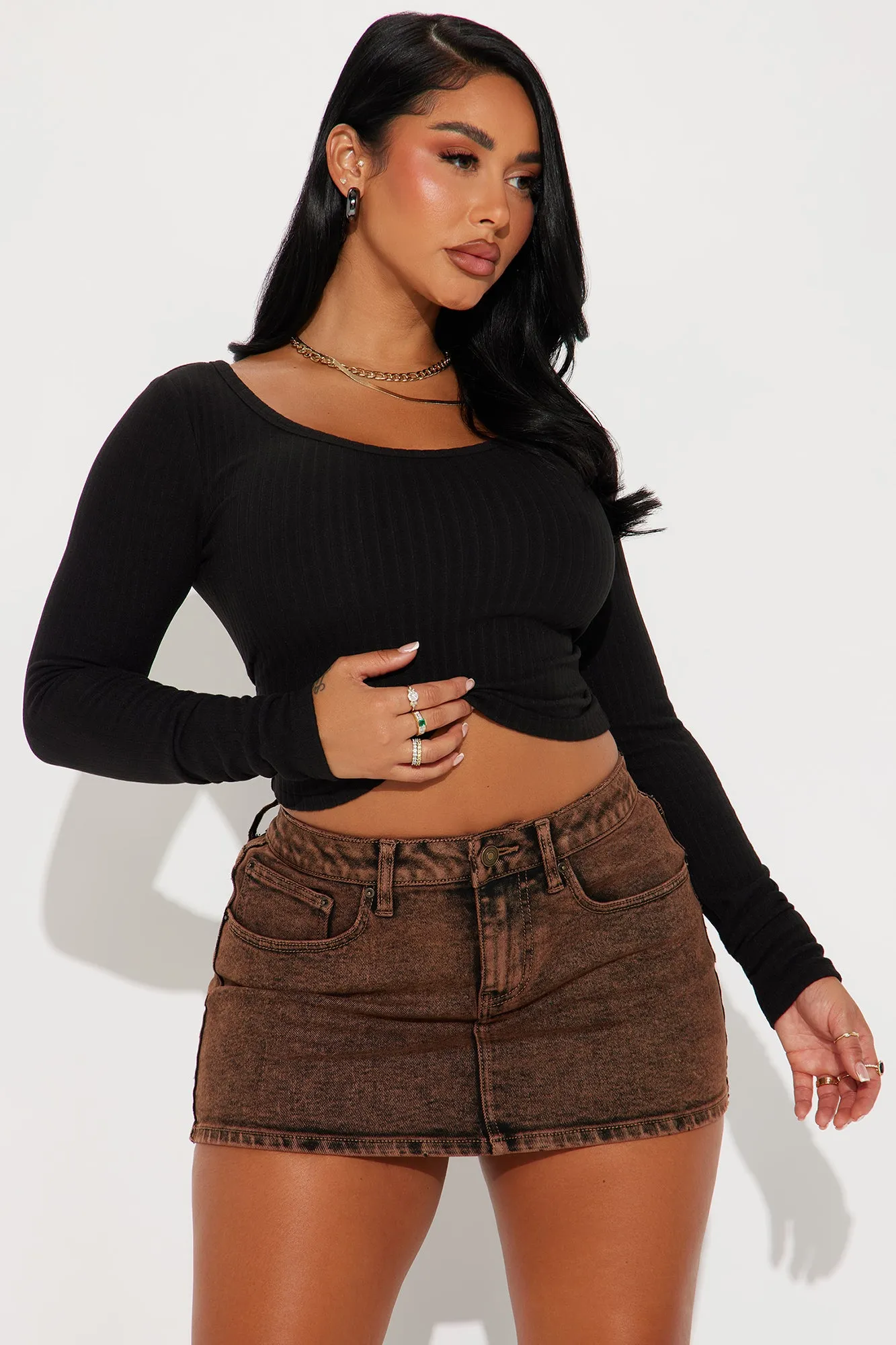 Taylor Scoop Neck Long Sleeve Top - Black sold by Fashion Nova