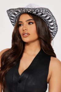 Down For The New Hat - Black/White sold by Fashion Nova