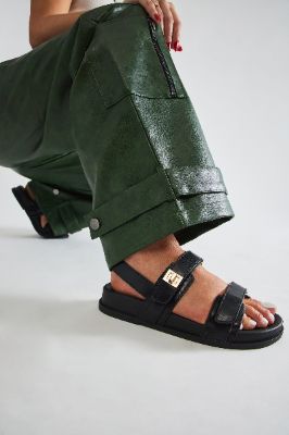 Jolene Flat Sandals - Black sold by Fashion Nova