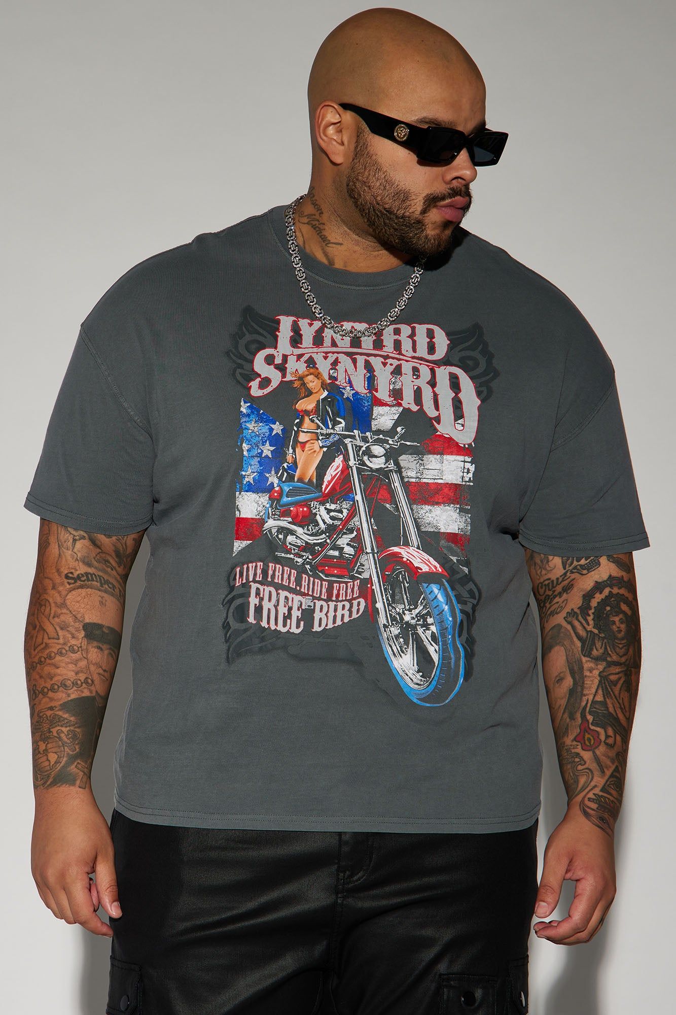 Lynyrd Skynyrd Oversized Short Sleeve Tee - Black sold by Fashion Nova product image thumbnail 4
