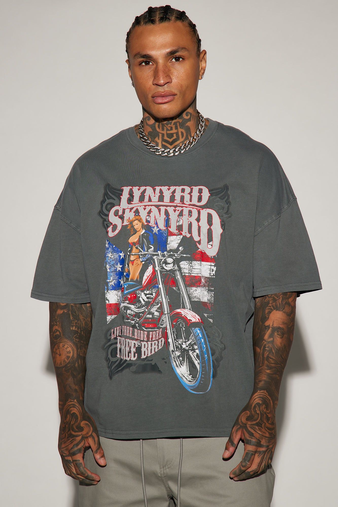 Lynyrd Skynyrd Oversized Short Sleeve Tee - Black sold by Fashion Nova