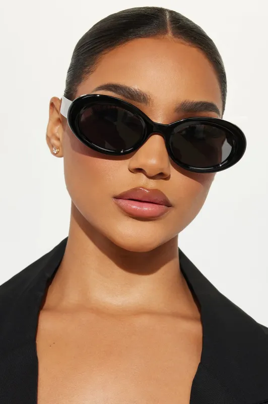 We Know Sunglasses - Black sold by Fashion Nova