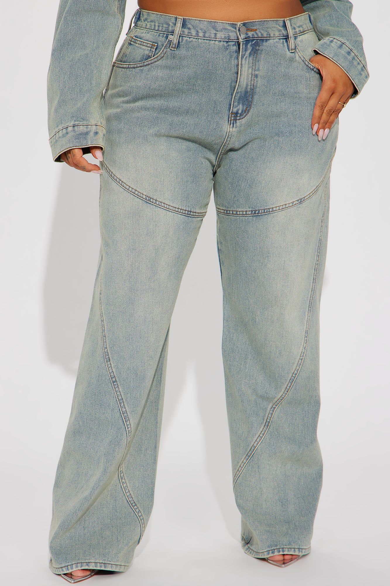 Sierra Tinted Baggy Jeans - Light Wash sold by Fashion Nova product image thumbnail 5