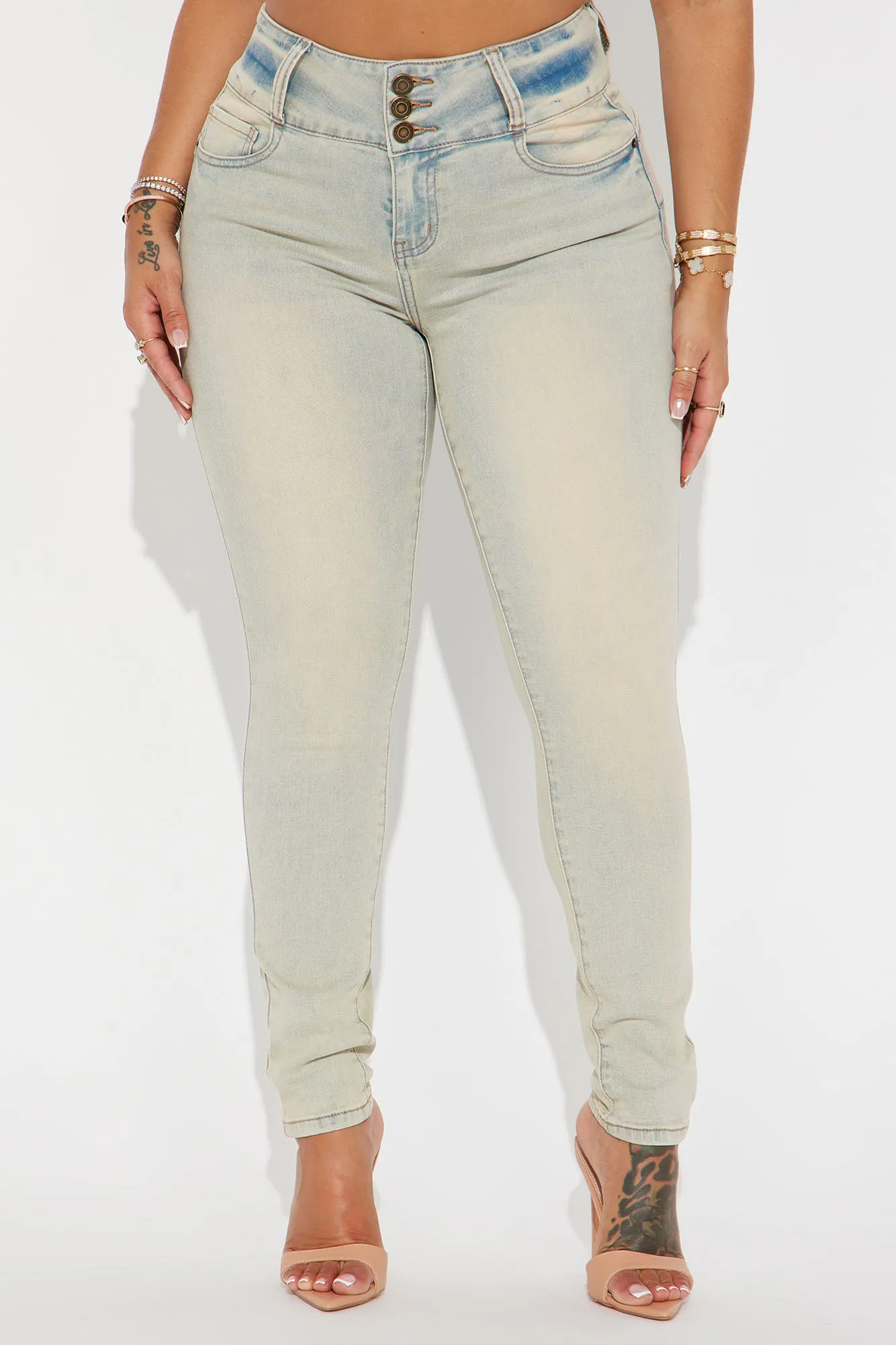 Irreplaceable Stretch Booty Lifting Jeans - Vintage Wash sold by Fashion Nova product image thumbnail 2