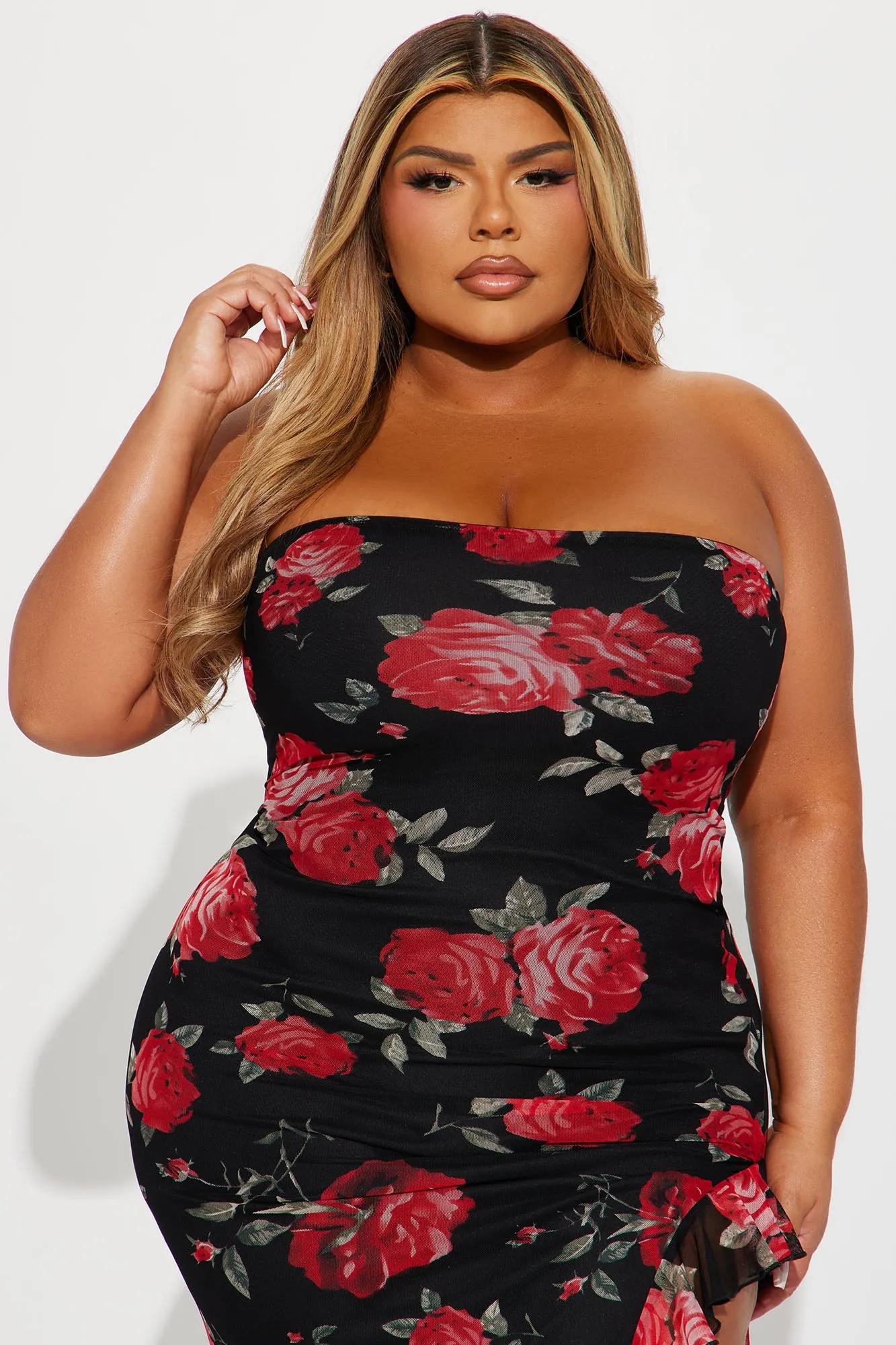 Camille Floral Mesh Maxi Dress - Black/combo sold by Fashion Nova product image thumbnail 5