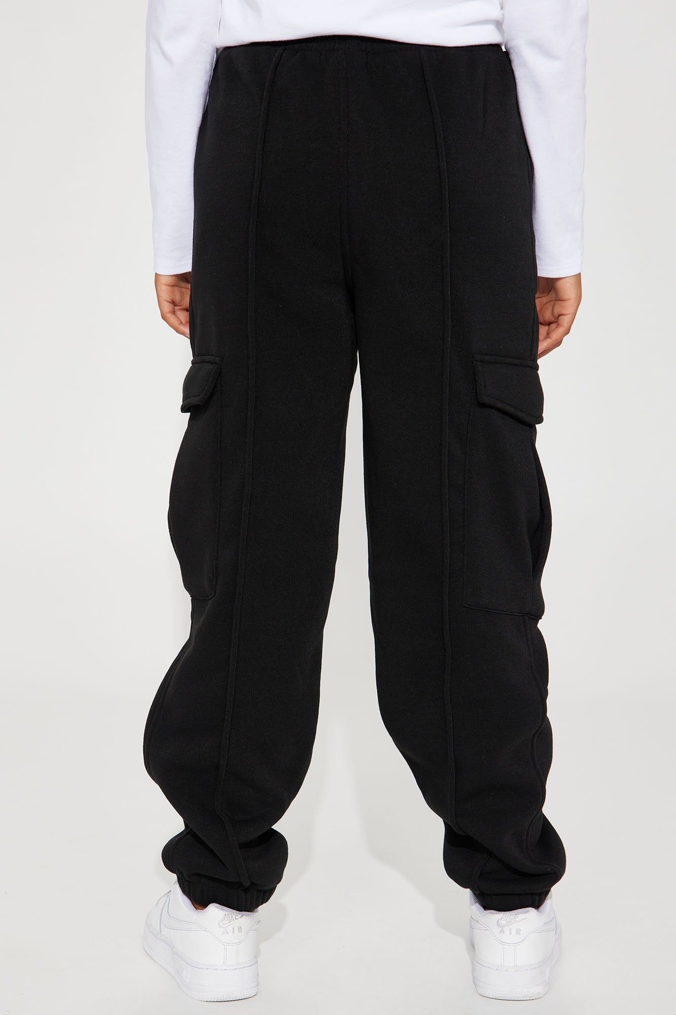 Mini Tessa Fleece Lounge Jogger - Black sold by Fashion Nova product image thumbnail 4