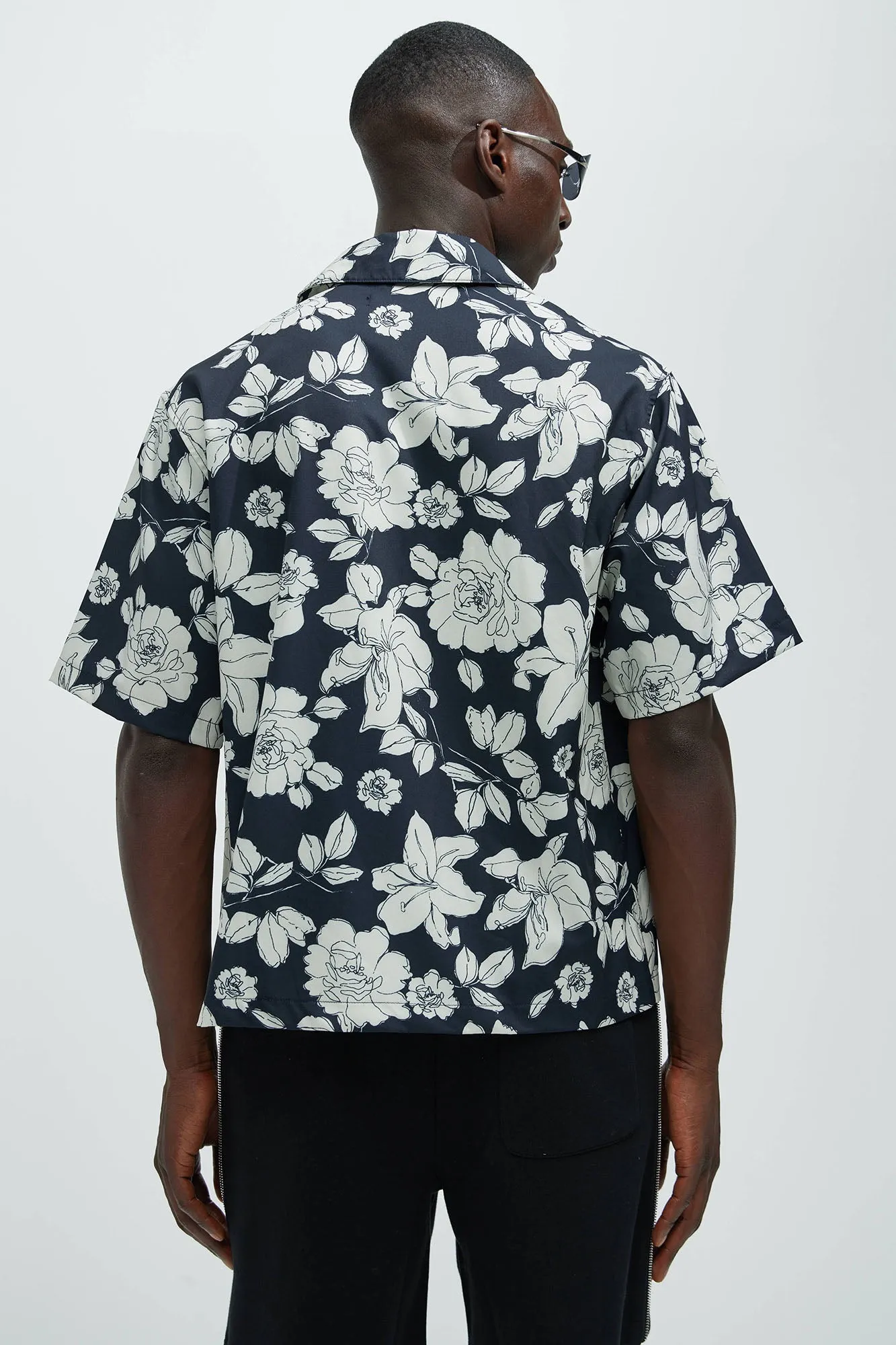 Zeke Floral Shirt - Black/White sold by Fashion Nova product image thumbnail 3